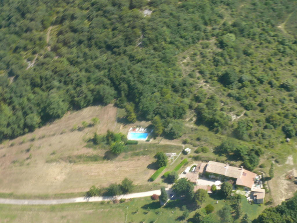Bed and Breakfast La Pacha à Saint-Montan Extérieur photo